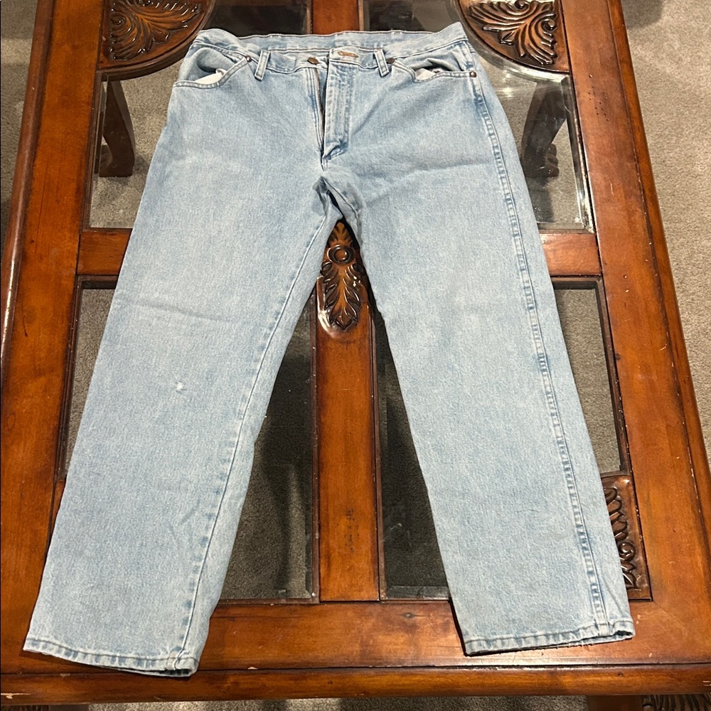 Wrangler White Wash Blue Jeans Size 34x32